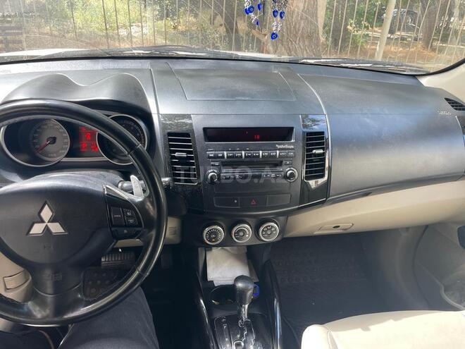 Mitsubishi Outlander 2008, 192,000 km - 3.0 l - Bakı