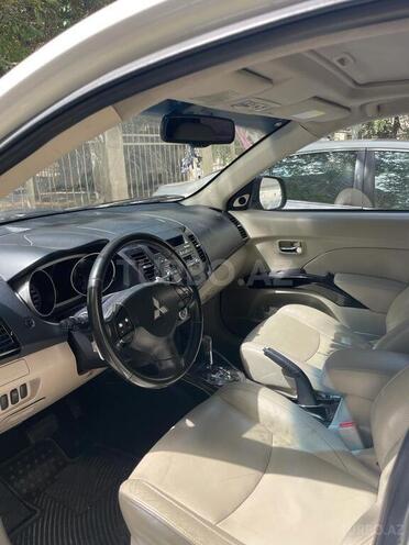 Mitsubishi Outlander 2008, 192,000 km - 3.0 l - Bakı