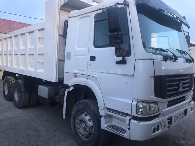 HOWO Sinotruk 2011, 280,000 km - 9.5 l - Bakı