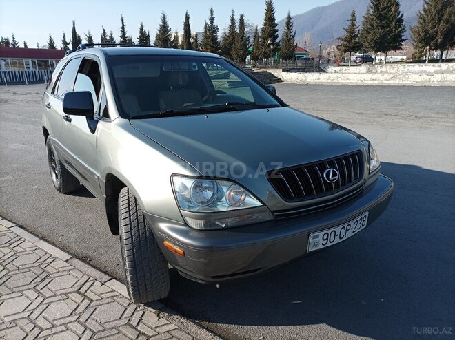 Lexus RX 300 2000, 218,000 km - 3.0 l - Zaqatala