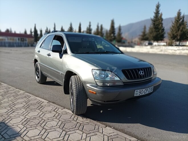 Lexus RX 300 2000, 218,000 km - 3.0 l - Zaqatala