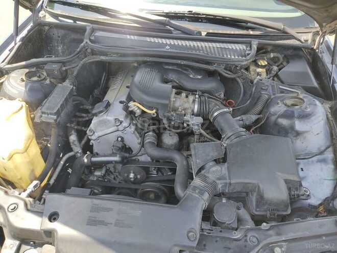 BMW 318 1999, 395,000 km - 1.9 l - Gəncə