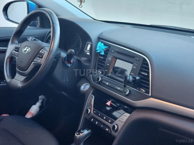 Hyundai Elantra 2018, 43,200 km - 2.0 l - Bakı
