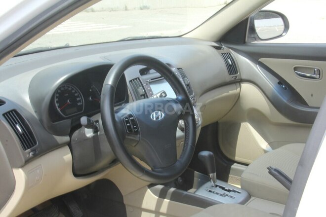Hyundai Elantra 2010, 235,000 km - 1.6 л - Bakı