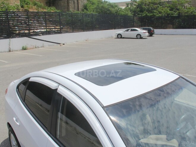Hyundai Elantra 2010, 235,000 km - 1.6 л - Bakı