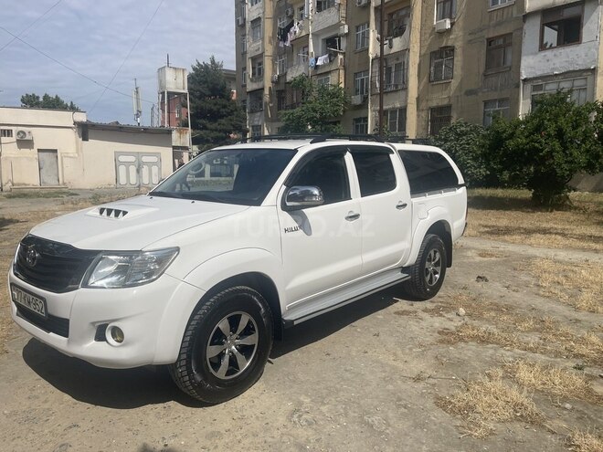 Toyota Hilux 2013, 176,500 km - 2.5 l - Bakı