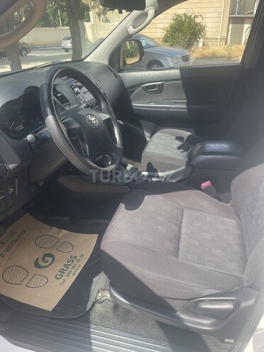 Toyota Hilux 2013, 176,500 km - 2.5 l - Bakı
