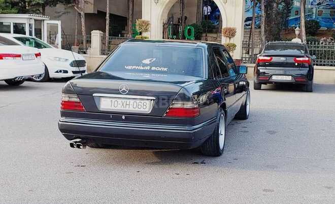Mercedes E 280 1994, 365,000 km - 2.8 l - Bakı