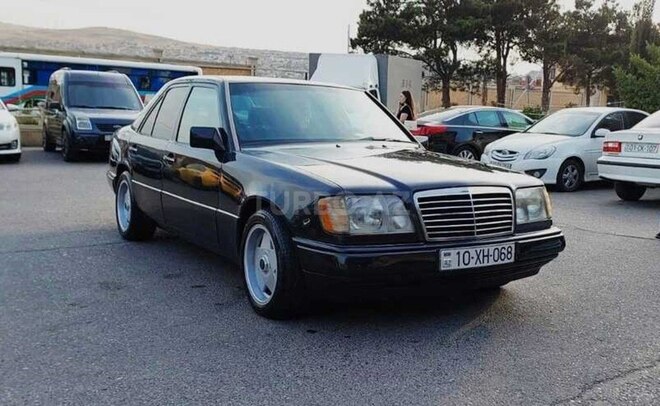 Mercedes E 280 1994, 365,000 km - 2.8 l - Bakı