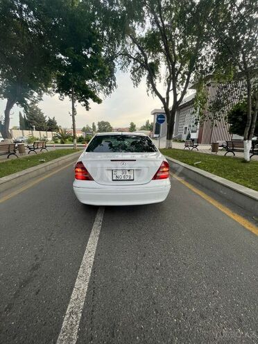 Mercedes C 240 2001, 193,000 km - 2.6 l - Bakı