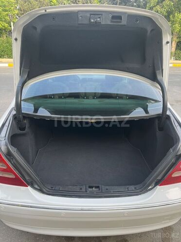 Mercedes C 240 2001, 193,000 km - 2.6 l - Bakı
