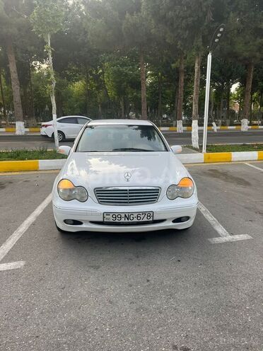 Mercedes C 240 2001, 193,000 km - 2.6 l - Bakı