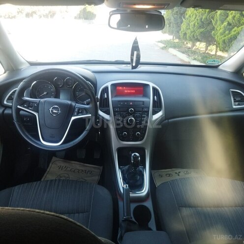 Opel Astra 2011, 171,000 km - 1.4 l - Bakı
