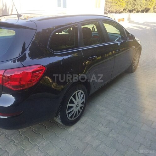 Opel Astra 2011, 171,000 km - 1.4 l - Bakı