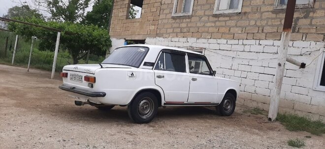 LADA (VAZ) 21011 1979, 258,000 km - 1.3 l - Salyan