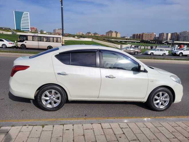 Nissan Sunny 2014, 211,000 km - 1.5 l - Bakı