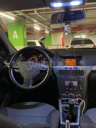 Opel Astra 2006, 239,000 km - 1.4 l - Bakı