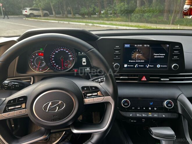 Hyundai Elantra 2022, 22,000 km - 2.0 l - Bakı