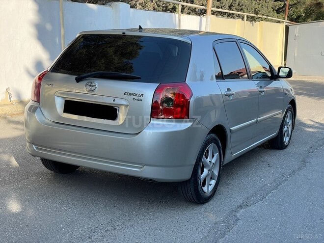 Toyota Corolla 2005, 261,000 km - 1.4 l - Bakı
