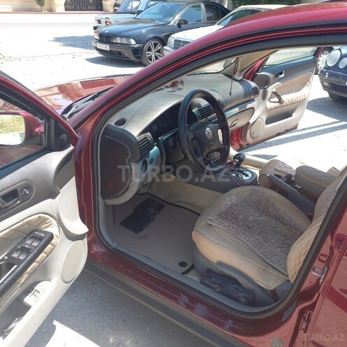 Volkswagen Passat 1999, 393,941 km - 1.8 л - Bakı