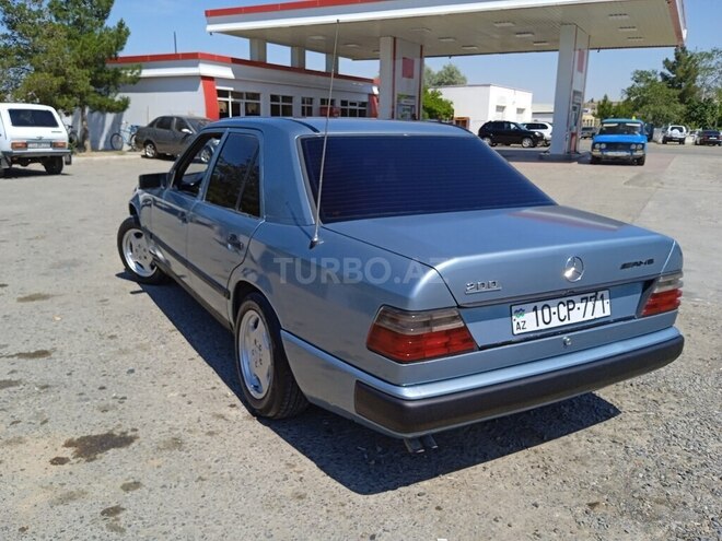 Mercedes E 200 1987, 213,255 km - 2.0 l - Hacıqabul