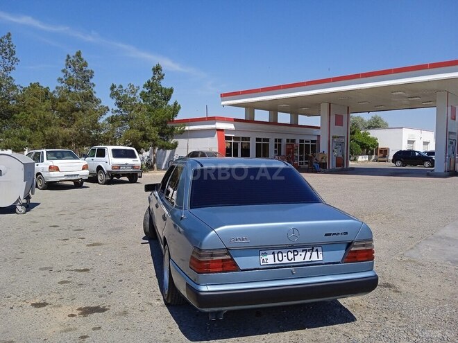 Mercedes E 200 1987, 213,255 km - 2.0 l - Hacıqabul