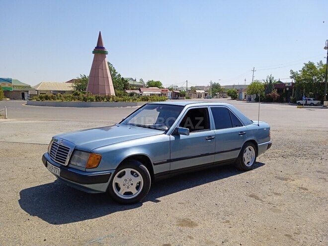 Mercedes E 200 1987, 213,255 km - 2.0 l - Hacıqabul