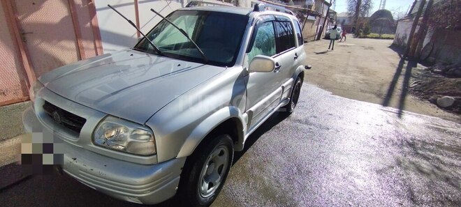Suzuki Grand Vitara 1998, 227,000 km - 2.5 l - Quba