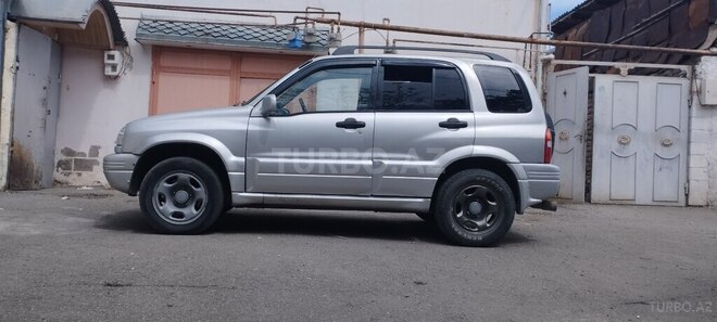 Suzuki Grand Vitara 1998, 227,000 km - 2.5 l - Quba