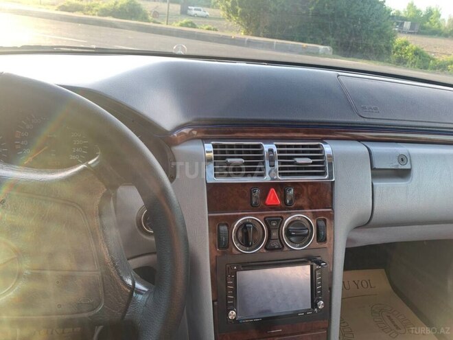 Mercedes E 280 1997, 480,000 km - 2.8 l - Bakı