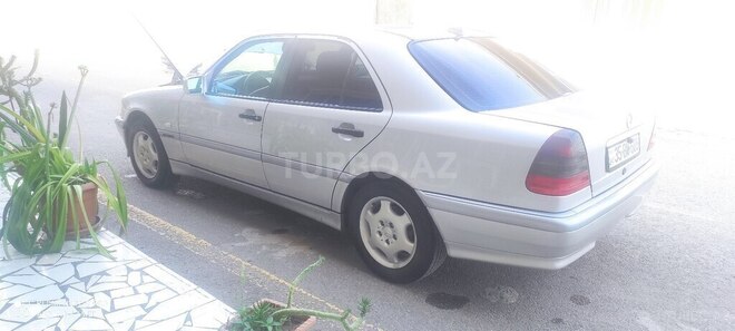 Mercedes C 180 2000, 230,000 km - 1.8 l - Gəncə