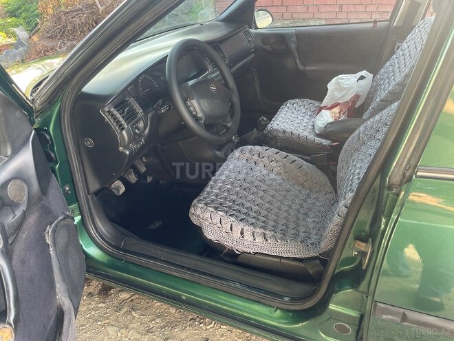 Opel Vectra 1997, 250,000 km - 1.6 l - Bakı