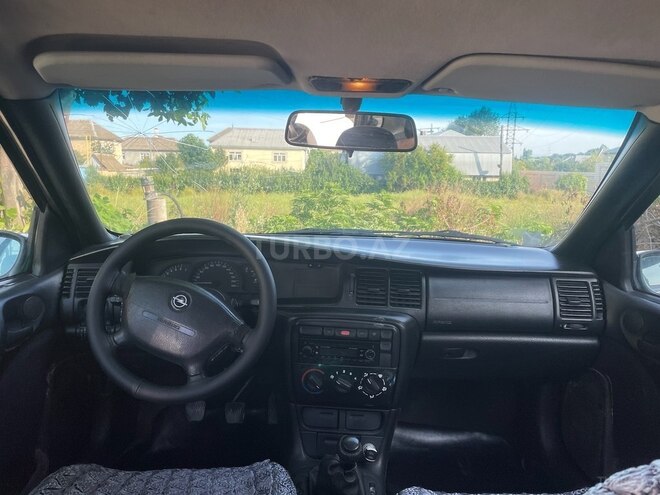 Opel Vectra 1997, 250,000 km - 1.6 l - Bakı