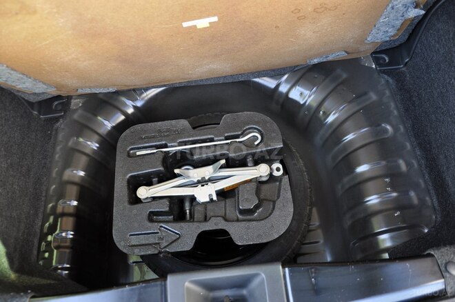 Nissan March 2012, 54,000 km - 1.2 l - Bakı