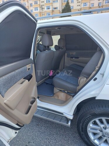 Toyota Fortuner 2011, 225,000 km - 2.7 l - Bakı