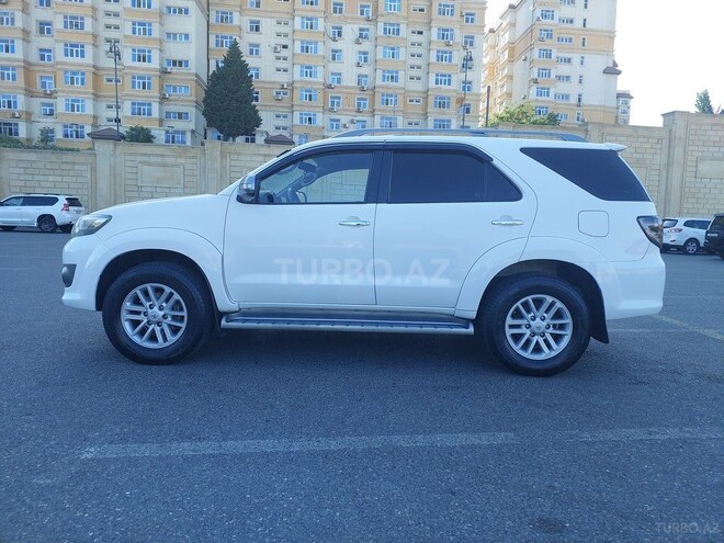 Toyota Fortuner 2011, 225,000 km - 2.7 l - Bakı