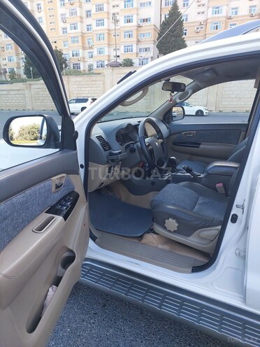Toyota Fortuner 2011, 225,000 km - 2.7 l - Bakı