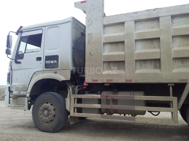 HOWO 371 2011, 350,000 km - 9.5 l - Qazax