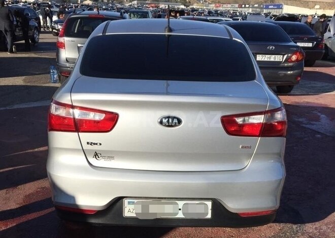 Kia Rio 2015, 84,000 km - 1.6 l - Bakı