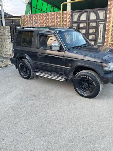 Mitsubishi Pajero 1992, 422,456 km - 2.5 l - Bakı
