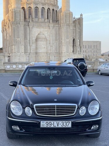 Mercedes E 270 2004, 368,000 km - 2.7 l - Bakı