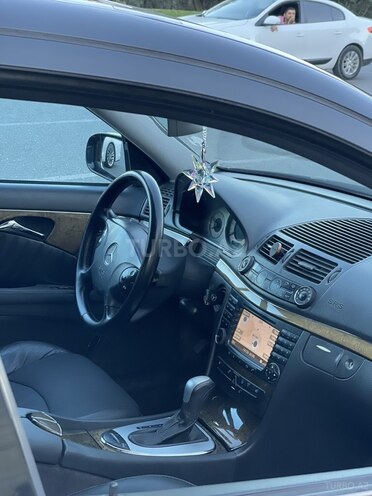 Mercedes E 270 2004, 368,000 km - 2.7 l - Bakı