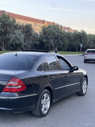 Mercedes E 270 2004, 368,000 km - 2.7 l - Bakı
