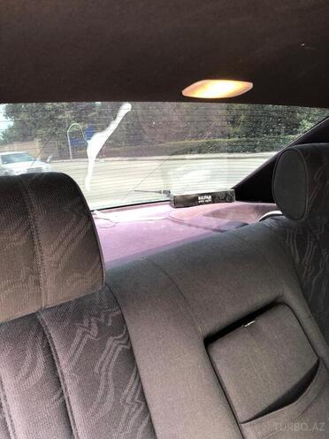 Mercedes E 200 1997, 32,000 km - 2.0 л - Yevlax