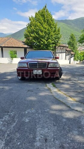 Mercedes C 220 1995, 215,500 km - 2.2 л - Şəki