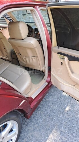 Mercedes C 220 1995, 215,500 km - 2.2 л - Şəki