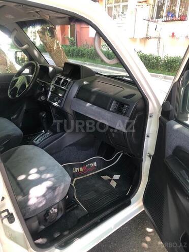 Mitsubishi Pajero io 2000, 265,000 km - 2.0 l - Bakı