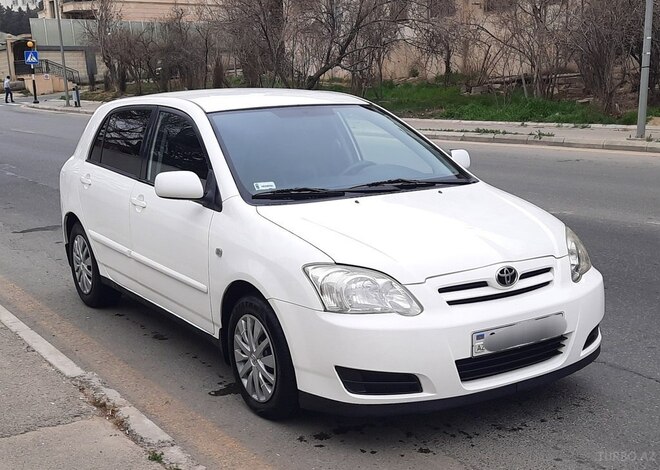 Toyota Corolla 2005, 170,000 km - 1.4 l - Bakı