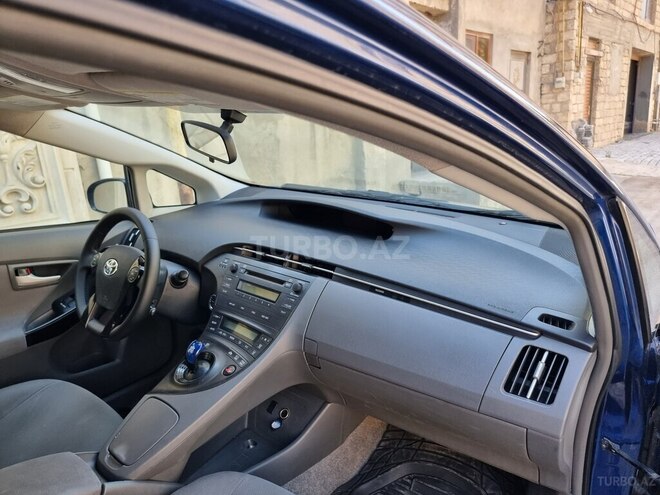 Toyota Prius 2010, 130,000 km - 1.8 l - Bakı