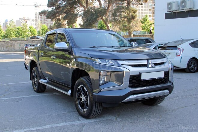 Mitsubishi L200 2020, 84,642 km - 2.4 l - Bakı
